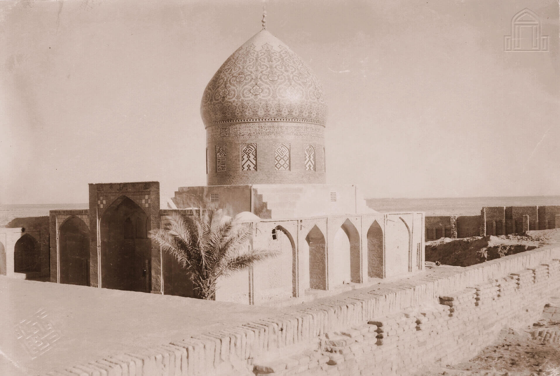 بارگاه محمّد بن علی الهادی در بلد (نزدیک سامراء) در دوره‌ی قاجار (تصویر از ارنست هرتسفلد)